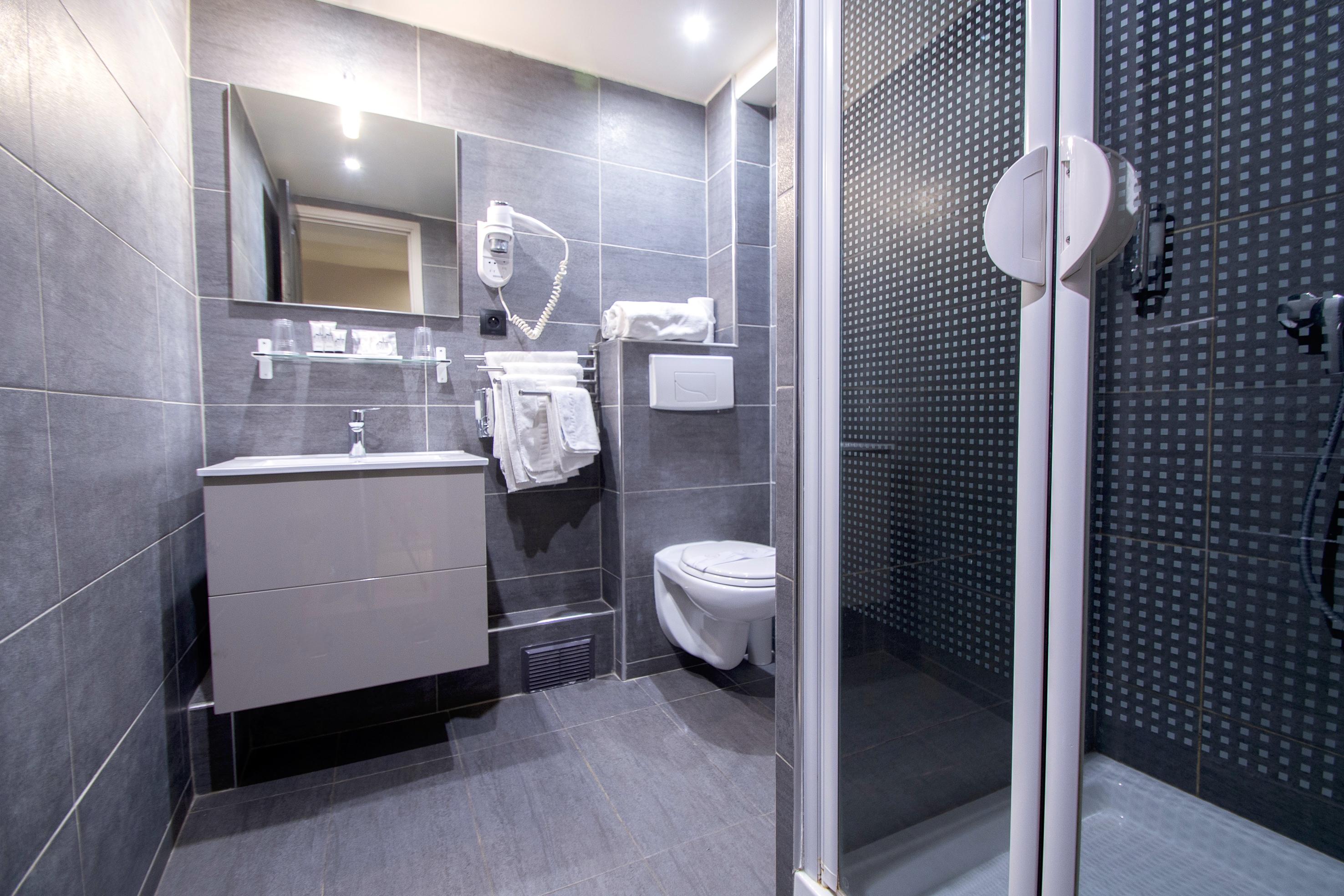 Migny Opera Montmartre Hotel 3*