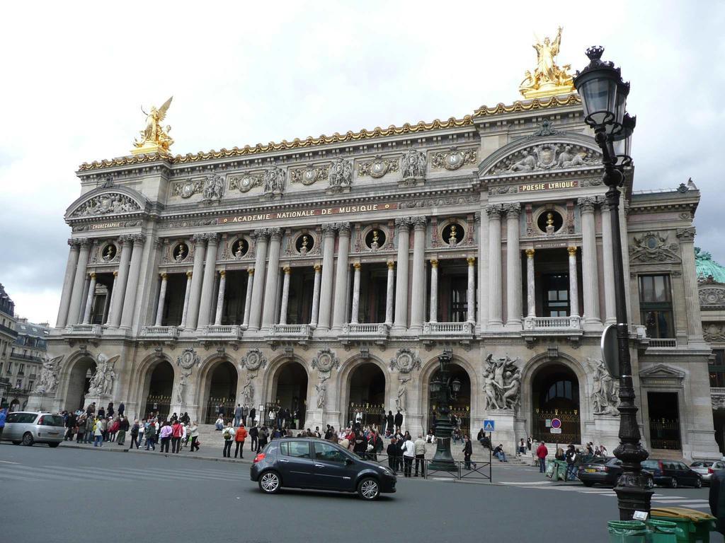 Migny Opéra Montmartre Parigi